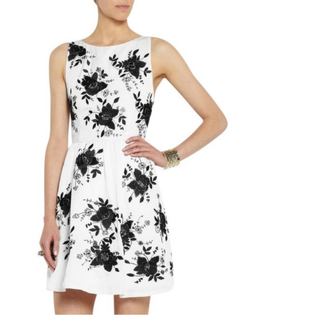 Alice + Olivia Lillyanne White & Black Beaded Mini Cocktail Dress (Size 4)